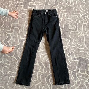 H&M black straight leg high waisted ankle jeans Size 2
